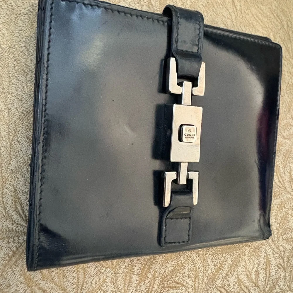 Gucci Jackie Vintage Leather Wallet with Silver Hardware - Picture 3 of 10